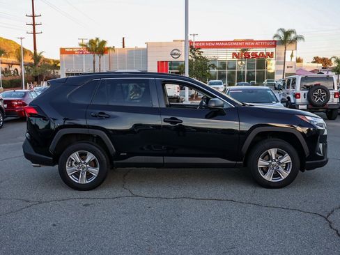 Used 2023 Toyota RAV4 LE image 3