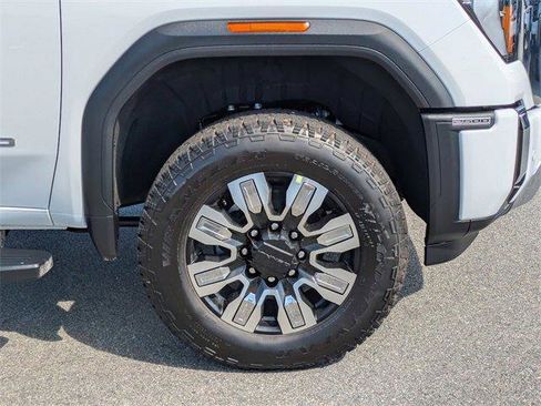 New 2026 GMC Sierra 2500 Denali image 13