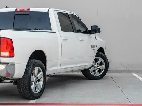Used 2019 RAM 1500 Big Horn AWD/4WD image 6