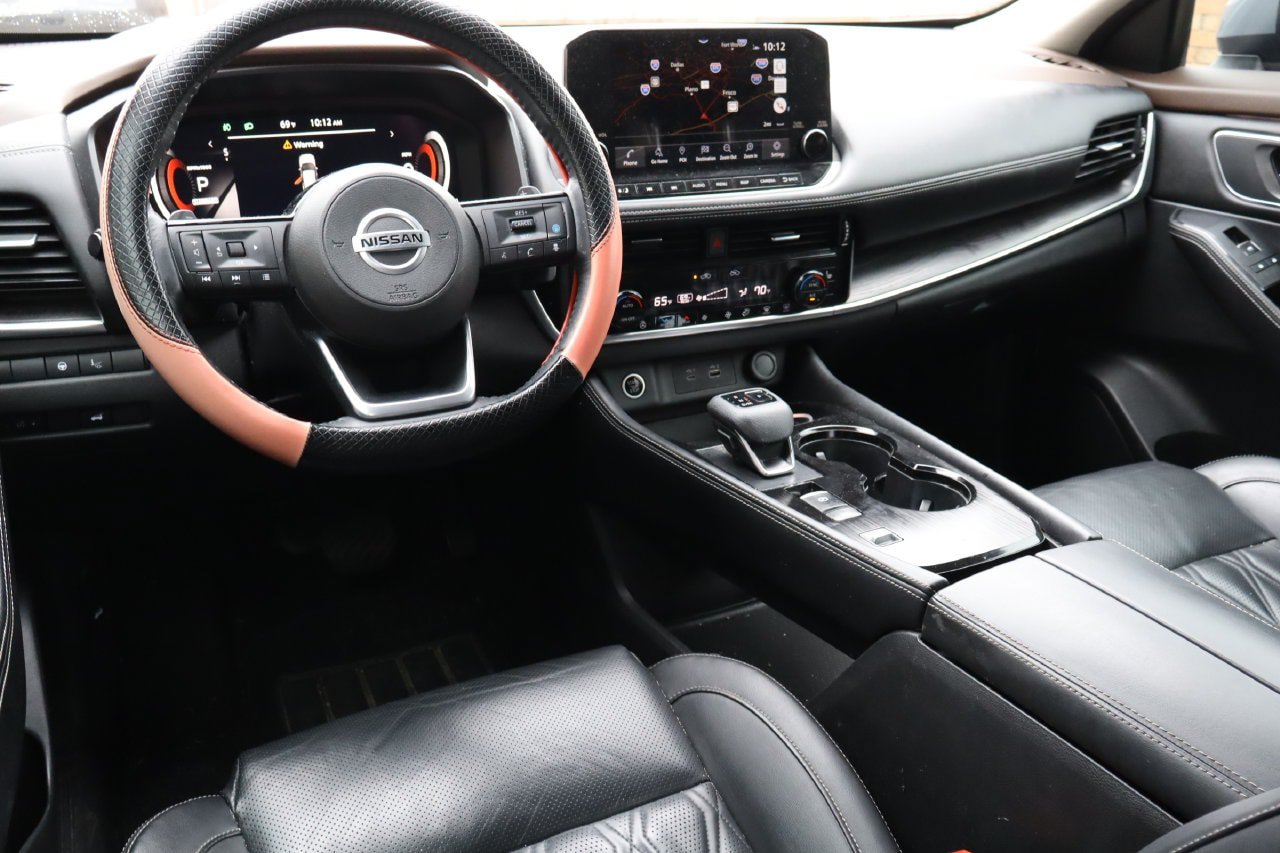 Used 2021 Nissan Rogue Platinum FWD image 5