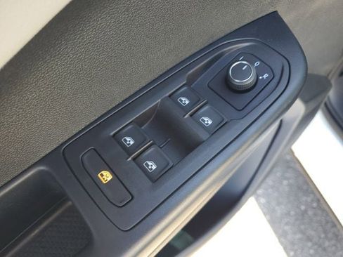 New 2026 Volkswagen Taos S FWD image 13