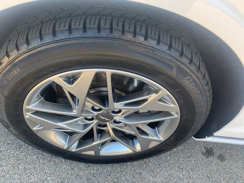 Used 2023 Genesis GV70 2.5T w/ Advanced Package AWD/4WD image 38