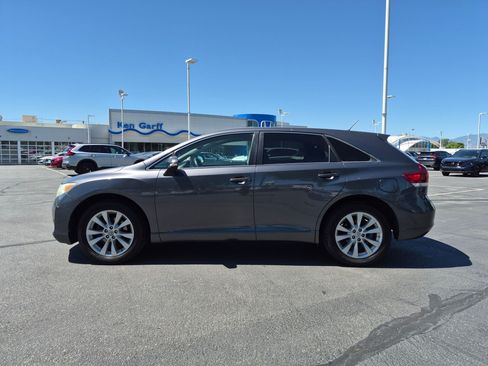 Used 2013 Toyota Venza LE AWD/4WD image 9