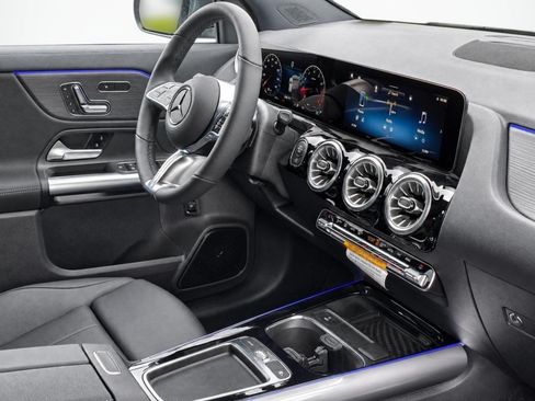 New 2026 Mercedes-Benz GLA 250 4MATIC image 26