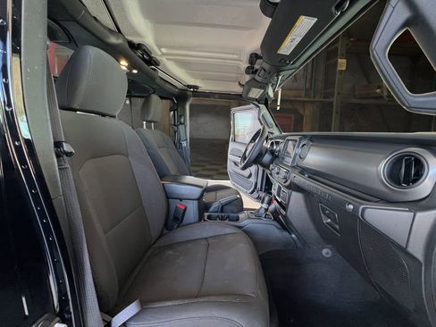 Used 2023 Jeep Wrangler Sport image 15