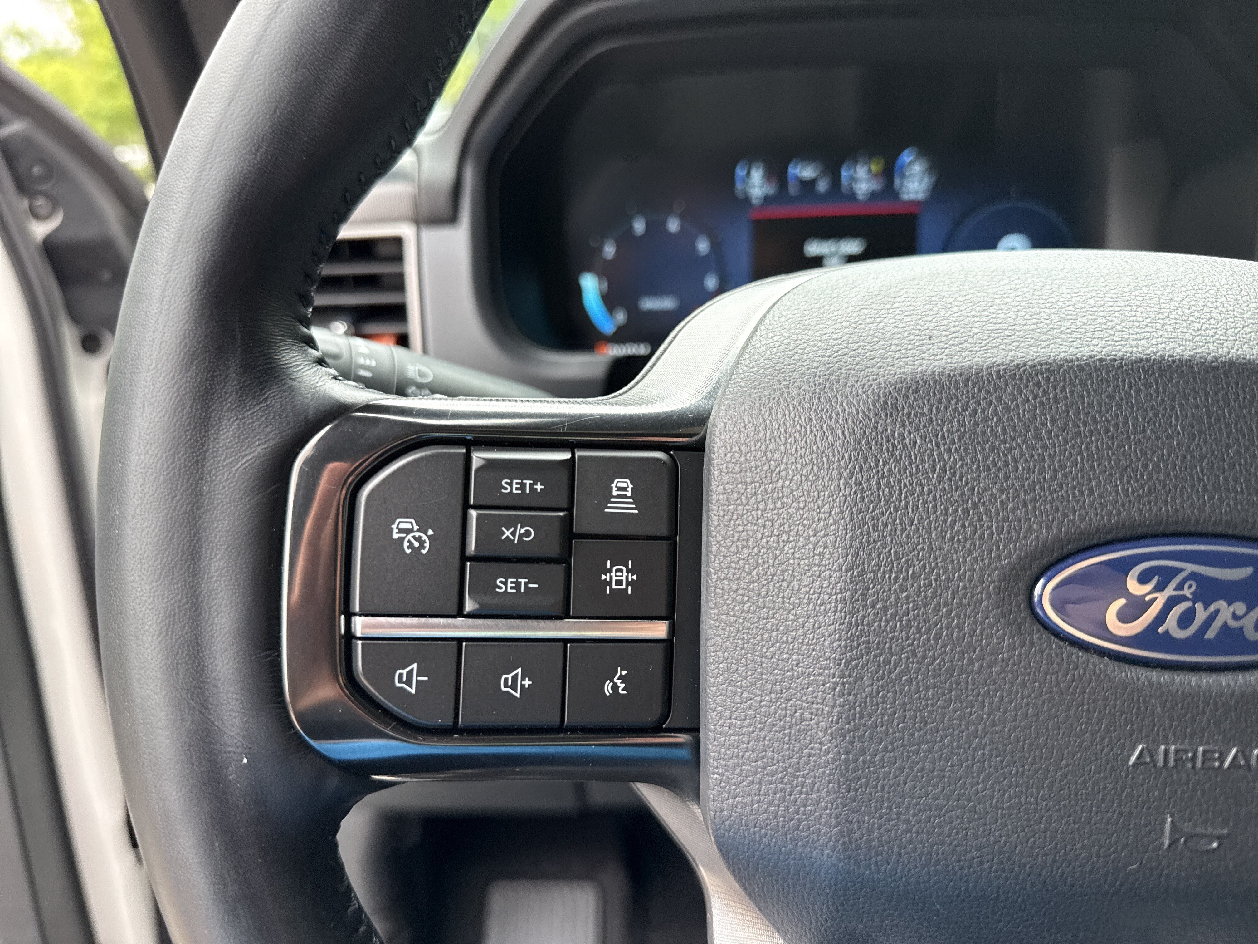 Used 2024 Ford F150 Platinum w/ Equipment Group 702A High AWD/4WD image 26