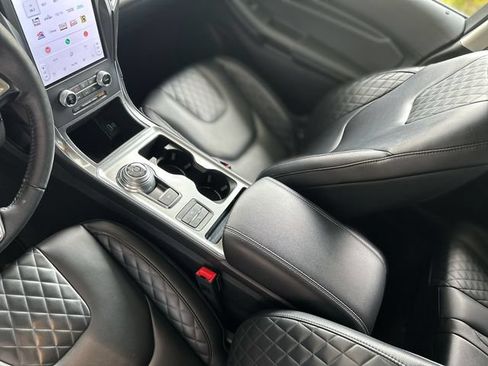 Certified 2024 Ford Edge Titanium AWD/4WD image 20
