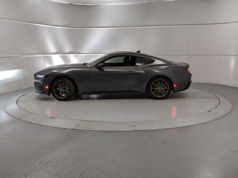 New 2025 Ford Mustang Coupe image 5