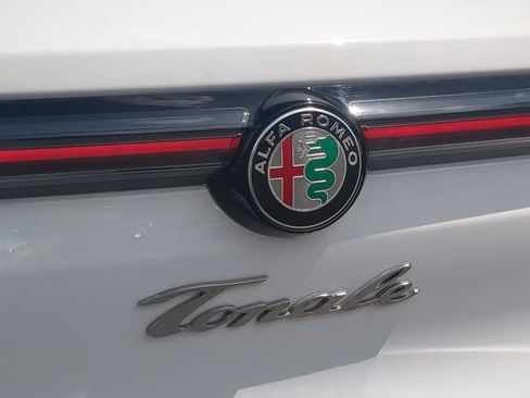 Used 2025 Alfa Romeo Tonale w/ Premium Package AWD/4WD image 13