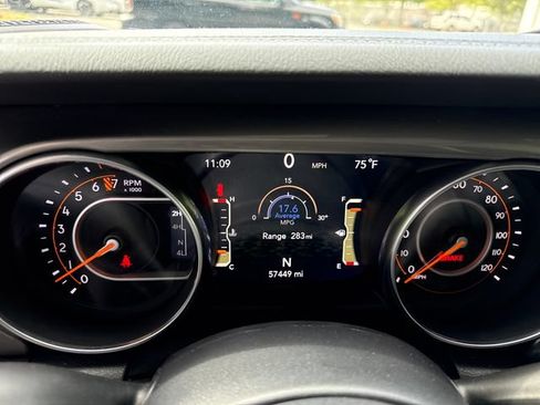 Used 2020 Jeep Wrangler Unlimited Sahara AWD/4WD image 19