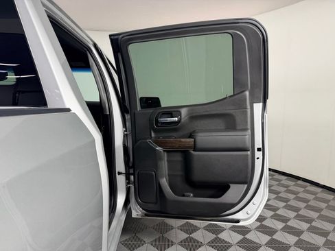 Used 2021 GMC Sierra 1500 SLE RWD image 30