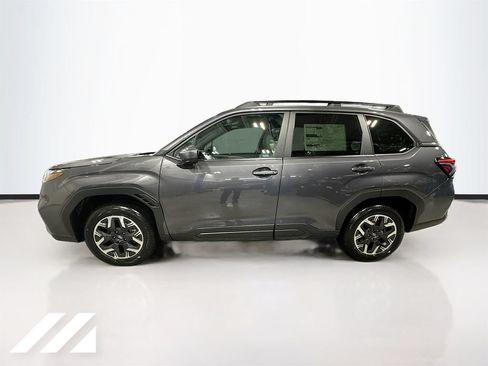 Used 2026 Subaru Forester Premium AWD/4WD image 8