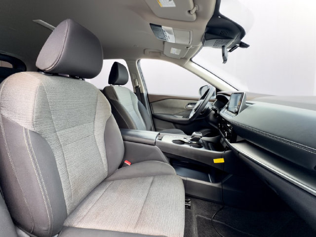 Used 2022 Nissan Rogue SV FWD image 30