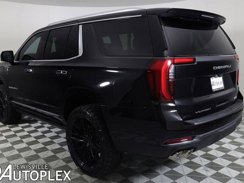 Used 2026 GMC Yukon Denali Ultimate w/ LPO, Floor Liner Package AWD/4WD image 7