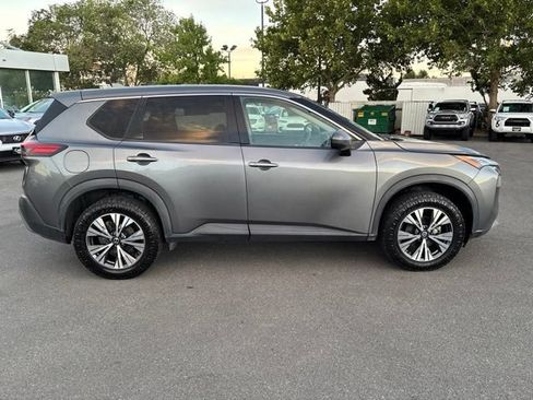 Used 2021 Nissan Rogue SV AWD/4WD image 7