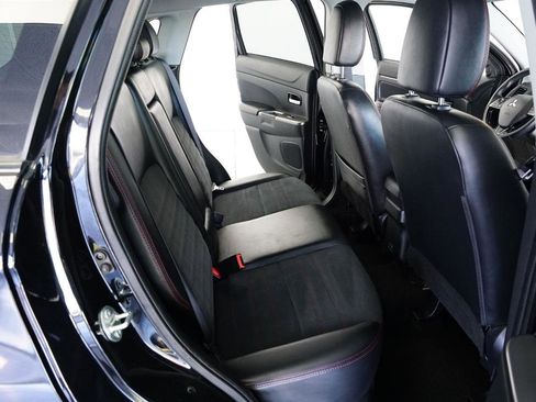 Used 2024 Mitsubishi Outlander Sport SE image 14