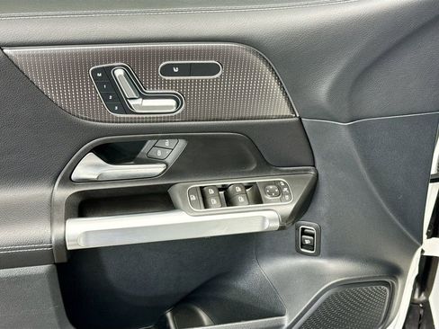Certified 2023 Mercedes-Benz GLB 250 image 21