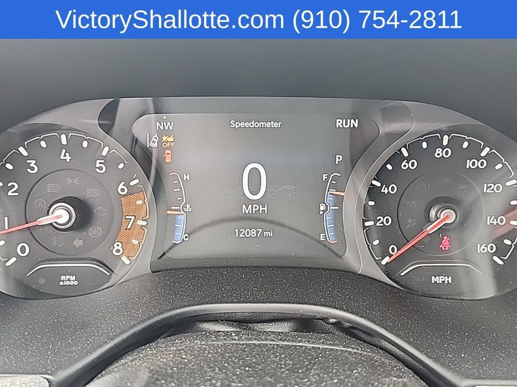 Used 2022 Jeep Compass Latitude w/ Sun and Sound Group AWD/4WD image 11