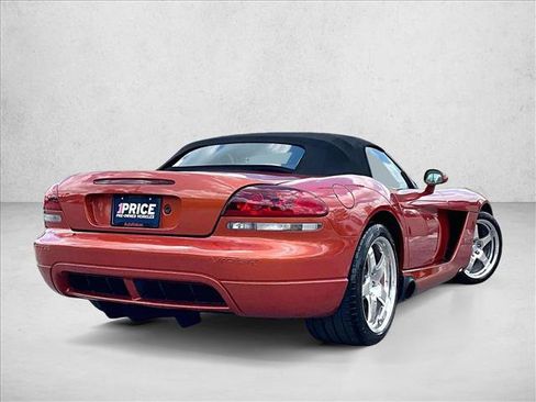 Used 2005 Dodge Viper SRT-10 w/ Copperhead Edition Group RWD image 2