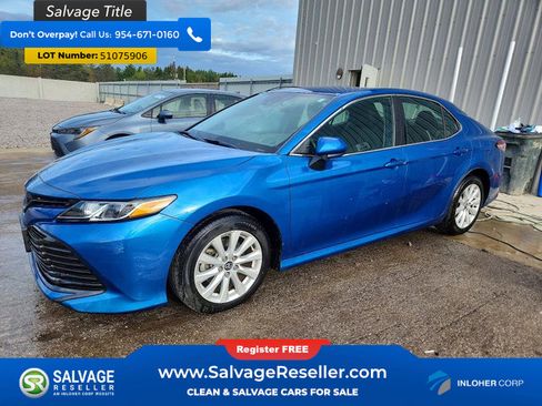 Used 2020 Toyota Camry LE FWD image 1
