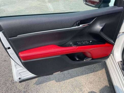 Used 2020 Toyota Camry XSE FWD image 17