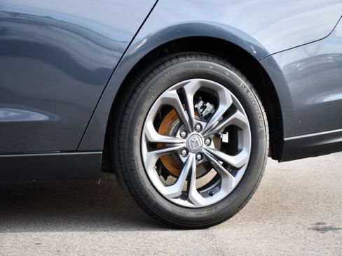 Used 2024 Honda Accord EX image 11