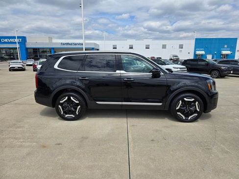 Used 2025 Kia Telluride S FWD image 15