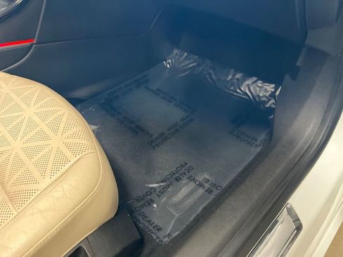 Used 2019 Buick Cascada Premium image 84