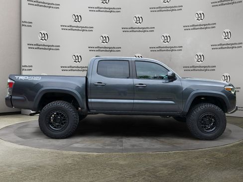 Used 2020 Toyota Tacoma TRD Off-Road w/ Technology Package AWD/4WD image 6