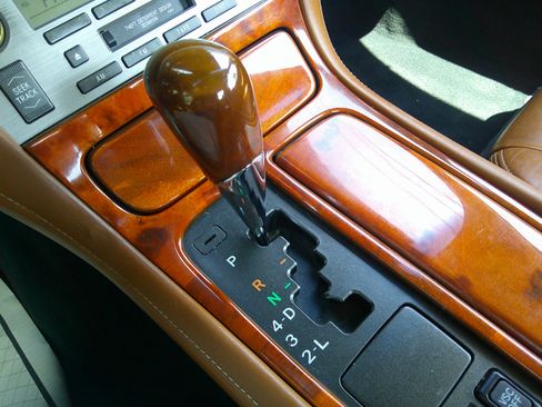 Used 2002 Lexus SC 430 Convertible image 38