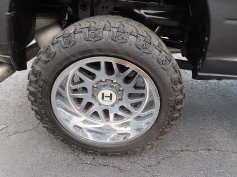 Used 2024 RAM 2500 Big Horn w/ Sport Appearance Package AWD/4WD image 23