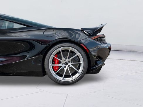 New 2026 McLaren 750S RWD image 18