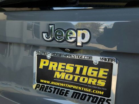 Used 2020 Jeep Renegade Sport w/ Sport Appearance Group AWD/4WD image 30