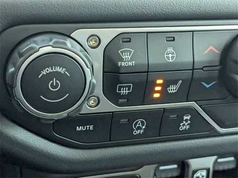 New 2025 Jeep Gladiator Sport image 22