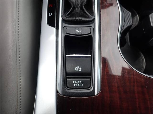 Used 2015 Acura TLX w/ Technology Package FWD image 20