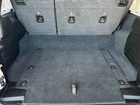 Used 2024 Jeep Wrangler Unlimited Sahara AWD/4WD image 12