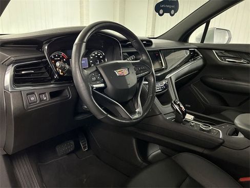 Certified 2020 Cadillac XT6 Premium Luxury image 10