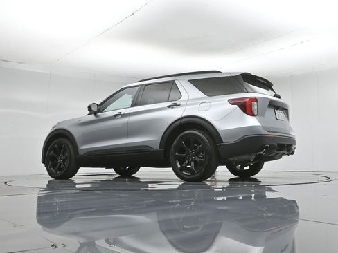 Used 2023 Ford Explorer ST-Line w/ Class IV Trailer Tow Package image 54