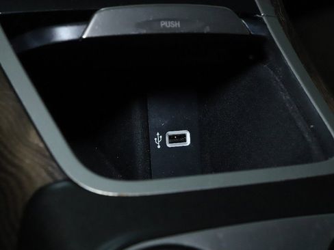 Used 2016 Lincoln MKX Reserve w/ Climate Package image 29