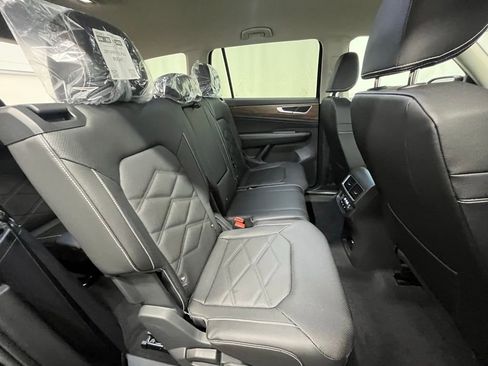 New 2026 Volkswagen Atlas SE image 24