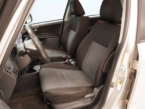 Used 2008 Suzuki SX4 Sedan FWD image 3