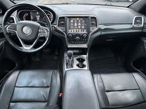 Used 2018 Jeep Grand Cherokee Overland image 14