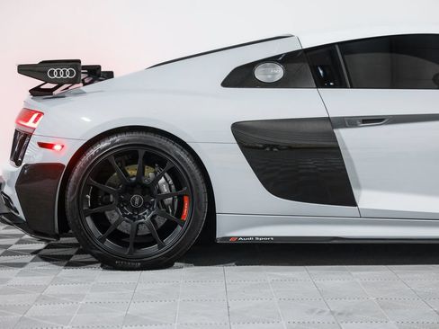 Used 2018 Audi R8 V10 plus AWD/4WD image 5