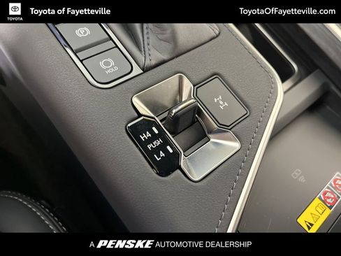 Used 2024 Lexus GX 550 w/ Cold Area Package image 34