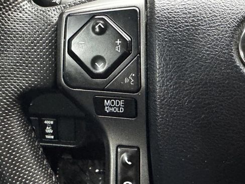 Used 2020 Toyota Tacoma TRD Sport w/ Technology Package RWD image 30