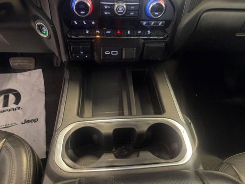 Used 2020 GMC Sierra 2500 Denali w/ Denali Ultimate Package image 16