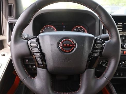 Certified 2025 Nissan Frontier PRO-4X w/ Pro Premium Package AWD/4WD image 11