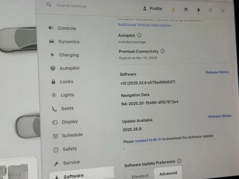 Used 2021 Tesla Model 3 Performance image 15