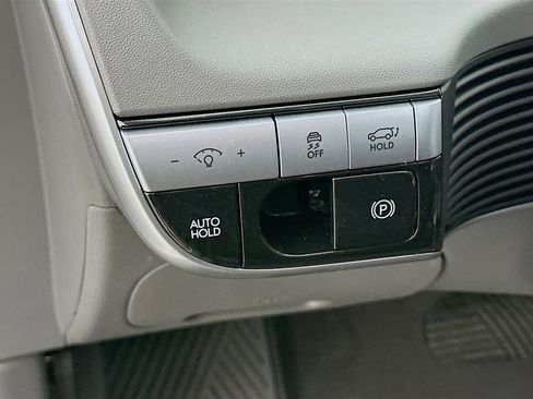 Used 2024 Hyundai Ioniq 5 SEL RWD image 17