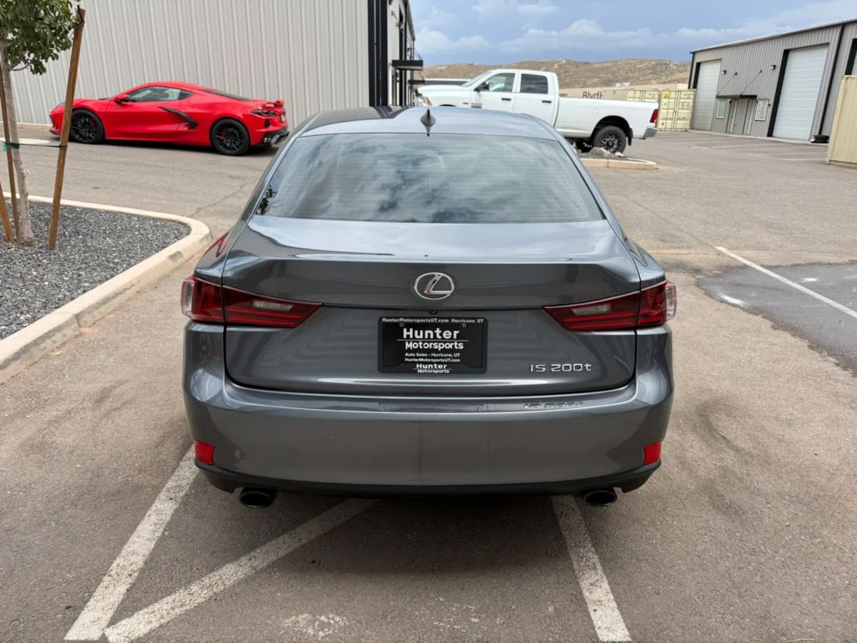 Used 2016 Lexus IS 200t RWD image 7